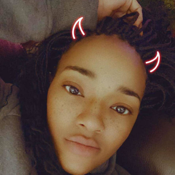 Meet your Posher, Alexis - Picture 1 of 1